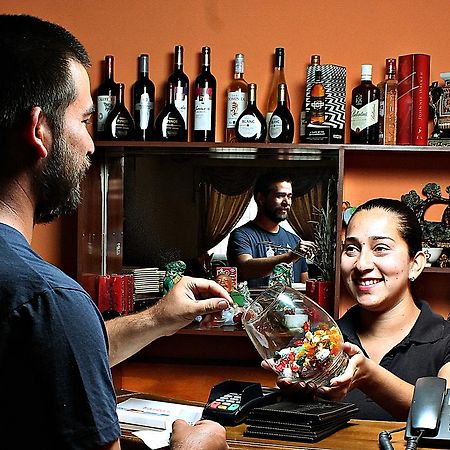 Hostal Whay Hau Santa Cruz Esterno foto