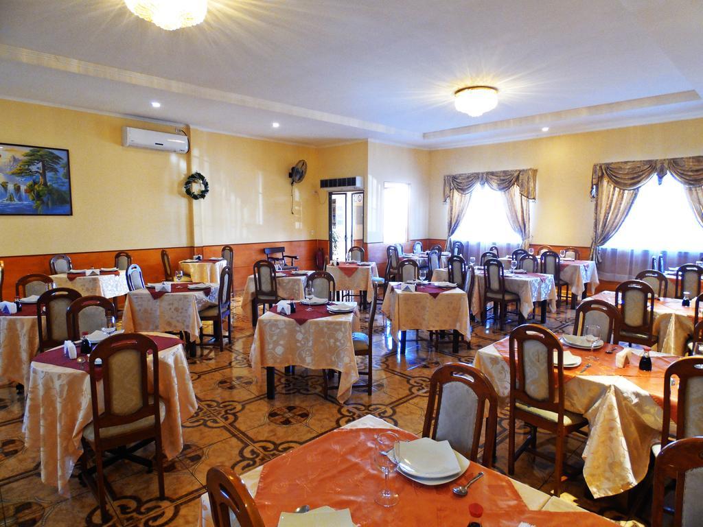 Hostal Whay Hau Santa Cruz Esterno foto