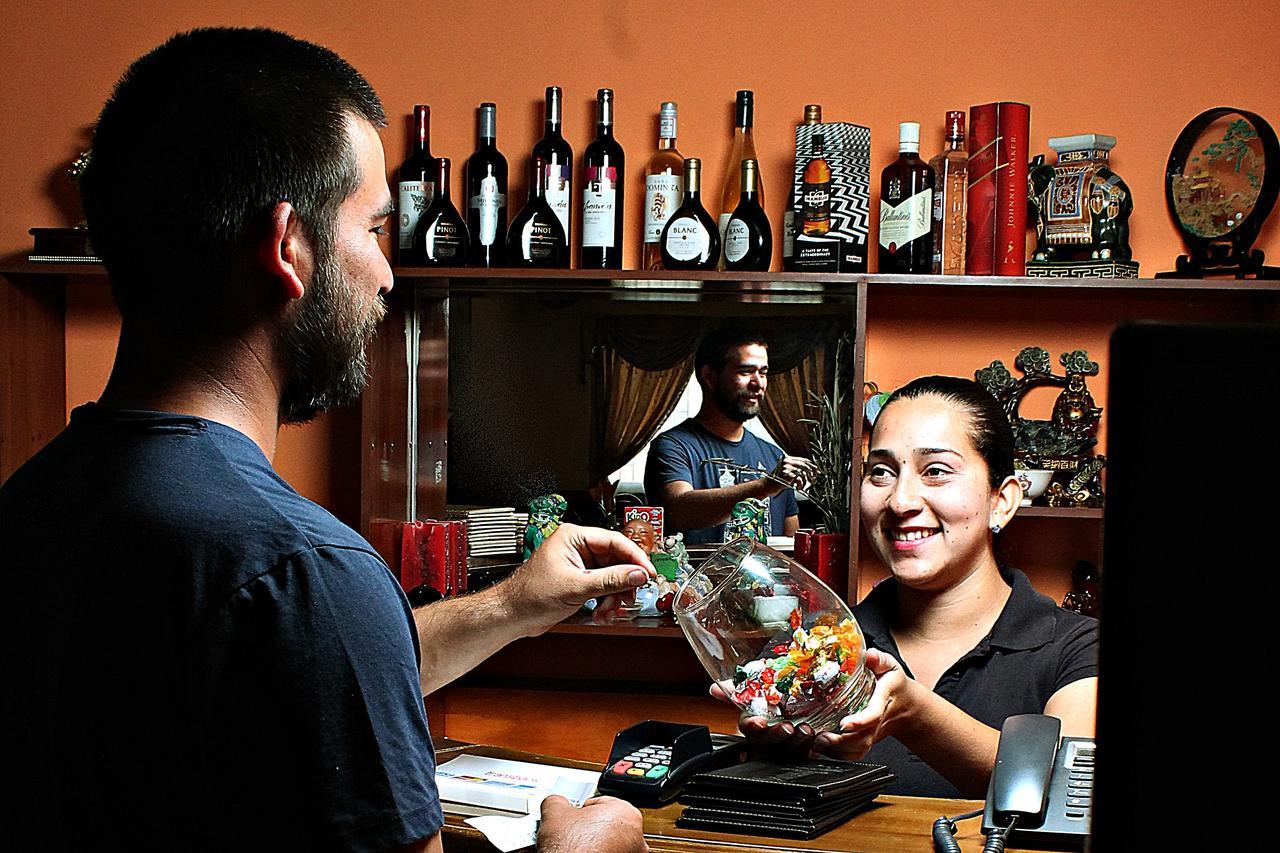 Hostal Whay Hau Santa Cruz Esterno foto